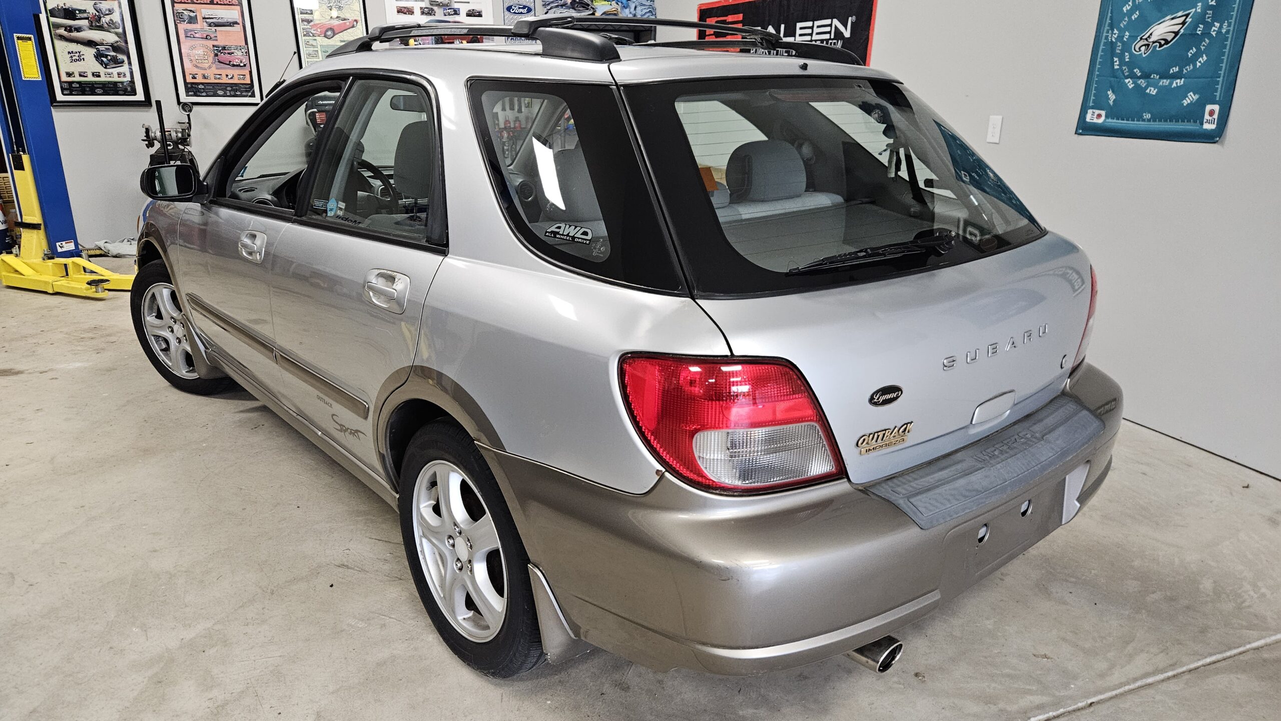 
								2002 Subaru Impreza Outback Sport Wagon full									
