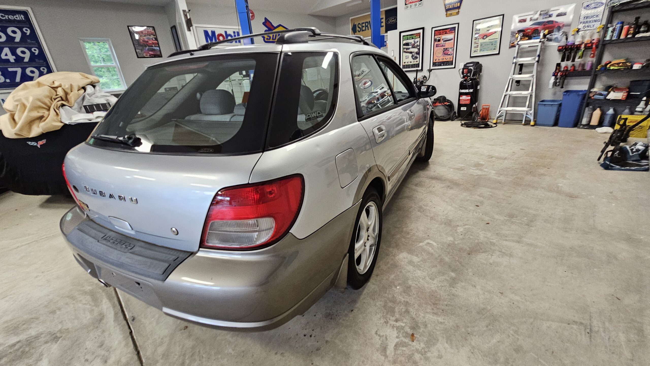 
								2002 Subaru Impreza Outback Sport Wagon full									